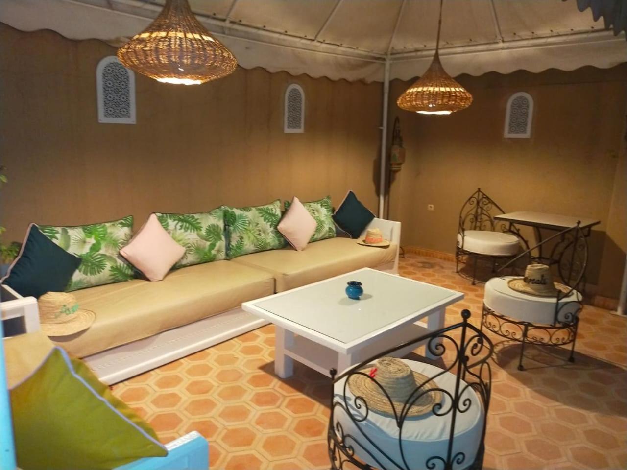 Riad Awinati Location Privatisee ,Piscine Chauffee , Beau Rooftop Marrakesh Exterior photo