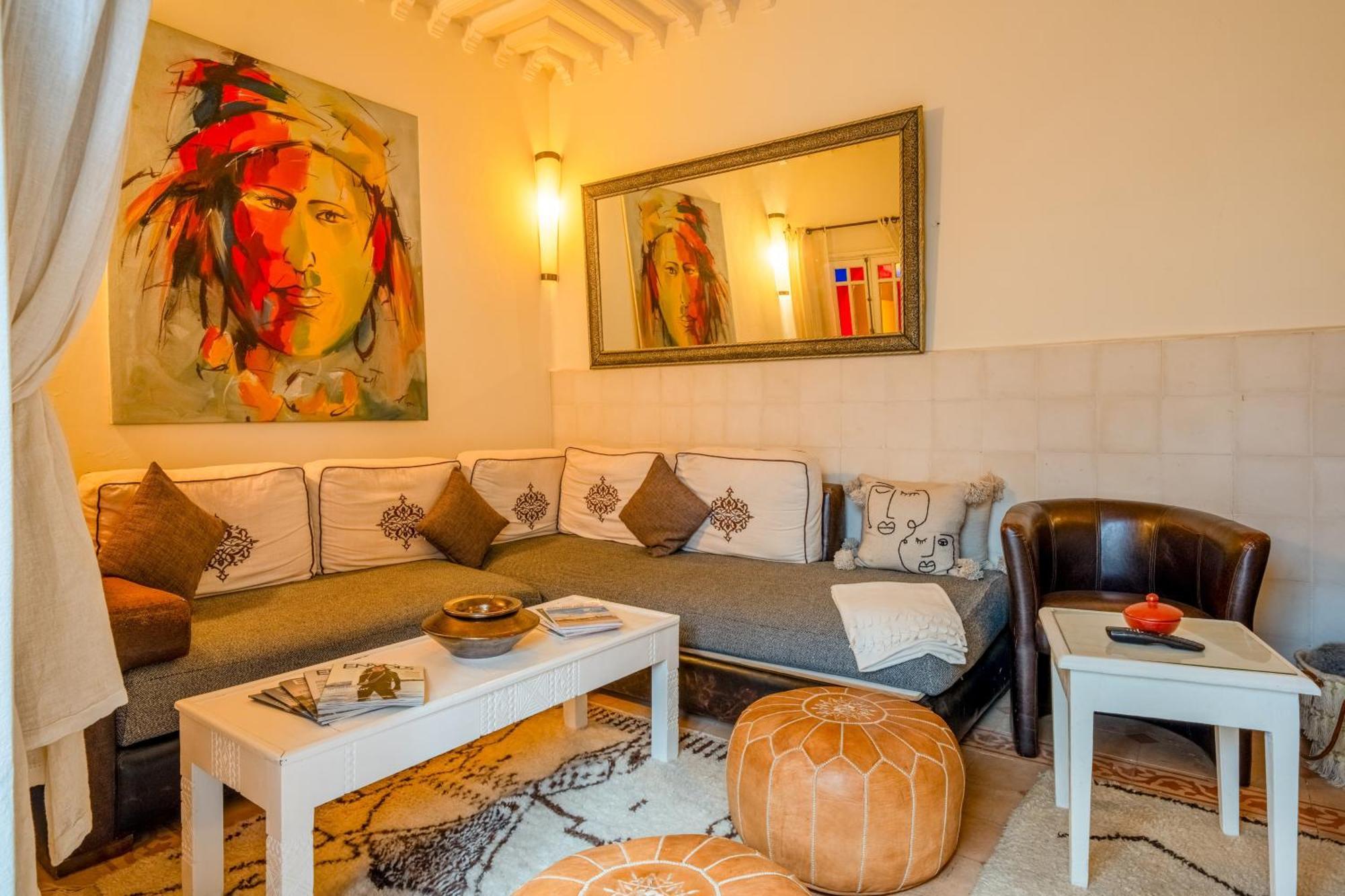 Riad Awinati Location Privatisee ,Piscine Chauffee , Beau Rooftop Marrakesh Exterior photo