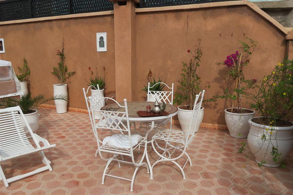 Riad Awinati Location Privatisee ,Piscine Chauffee , Beau Rooftop Marrakesh Exterior photo