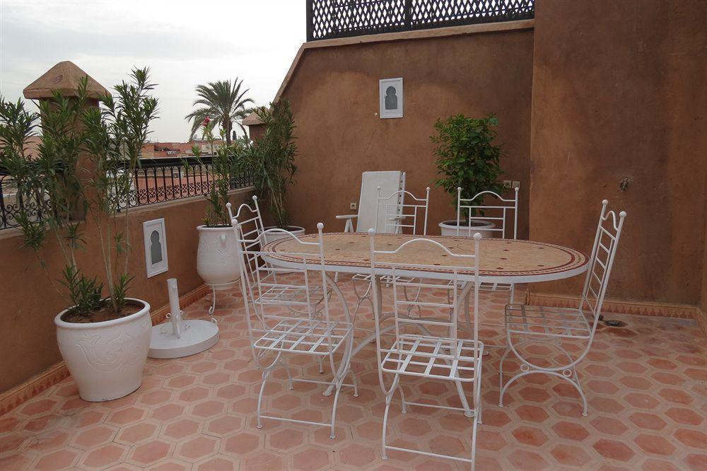 Riad Awinati Location Privatisee ,Piscine Chauffee , Beau Rooftop Marrakesh Exterior photo