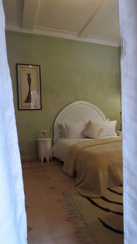 Riad Awinati Location Privatisee ,Piscine Chauffee , Beau Rooftop Marrakesh Exterior photo