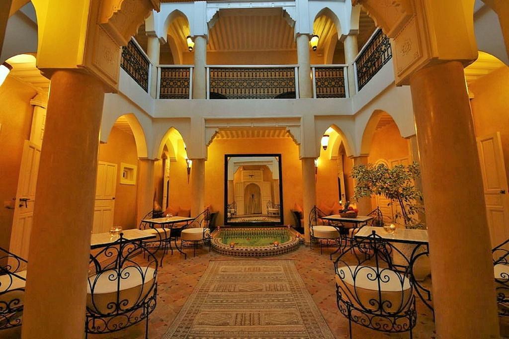Riad Awinati Location Privatisee ,Piscine Chauffee , Beau Rooftop Marrakesh Exterior photo
